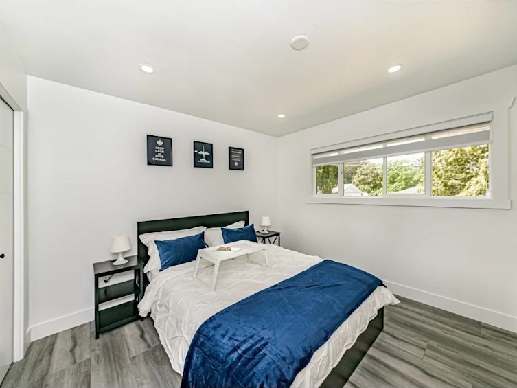 14927 Kew Drive Drive, Surrey, BC, V3R 4Y1 - 14