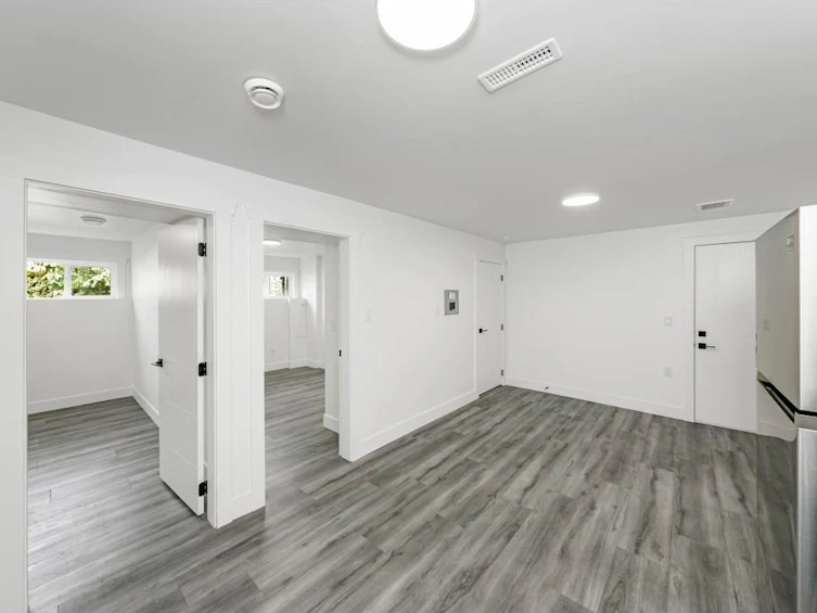 14927 Kew Drive Drive, Surrey, BC, V3R 4Y1 - 23