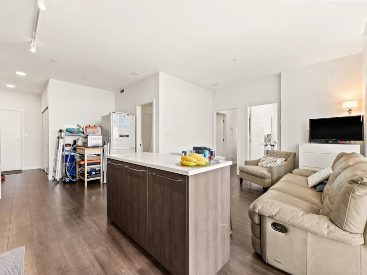 2108-691 North Road, Burnaby, BC, V3J 0H9 - 7