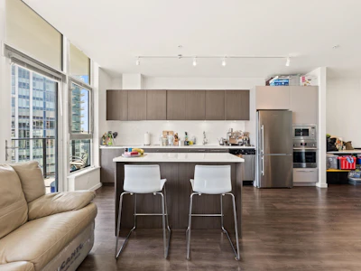 2108-691 North Road - 5