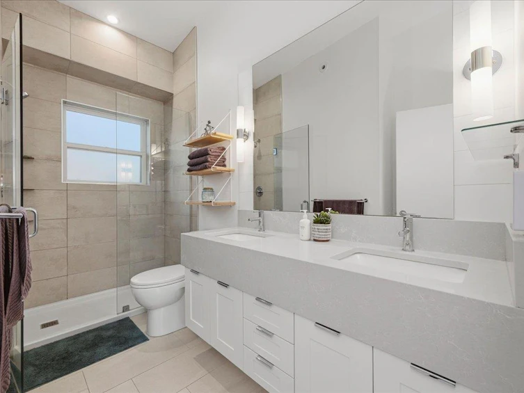 1047 Victoria Drive, Vancouver, BC, V5L 2K9 - 18