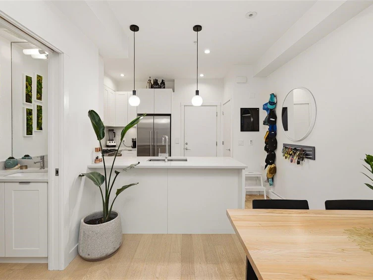 1047 Victoria Drive, Vancouver, BC, V5L 2K9 - 7