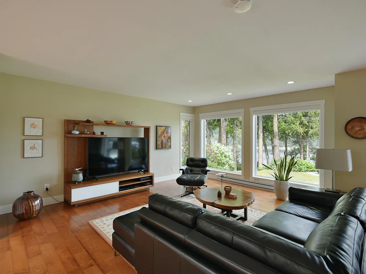 5481 Eureka Road, Halfmoon Bay, BC, V7Z 1A1 - 9