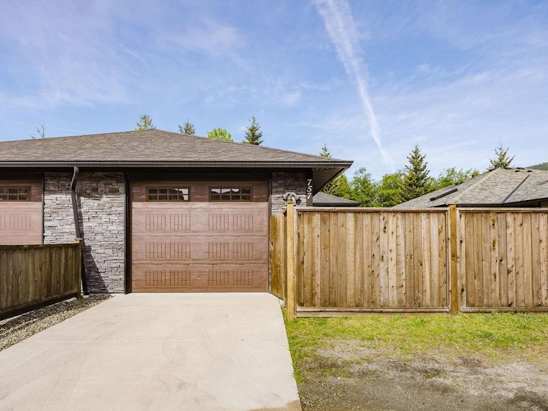 757 Gerussi Lane, Gibsons BC