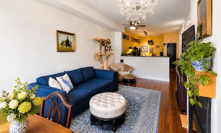 121-10866 City Parkway