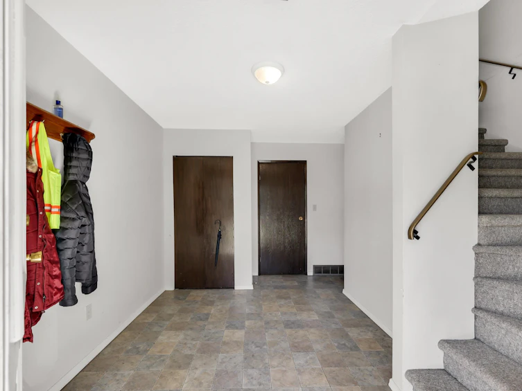 38319 Westway Avenue, Squamish, BC, V8B 0W6 - 4