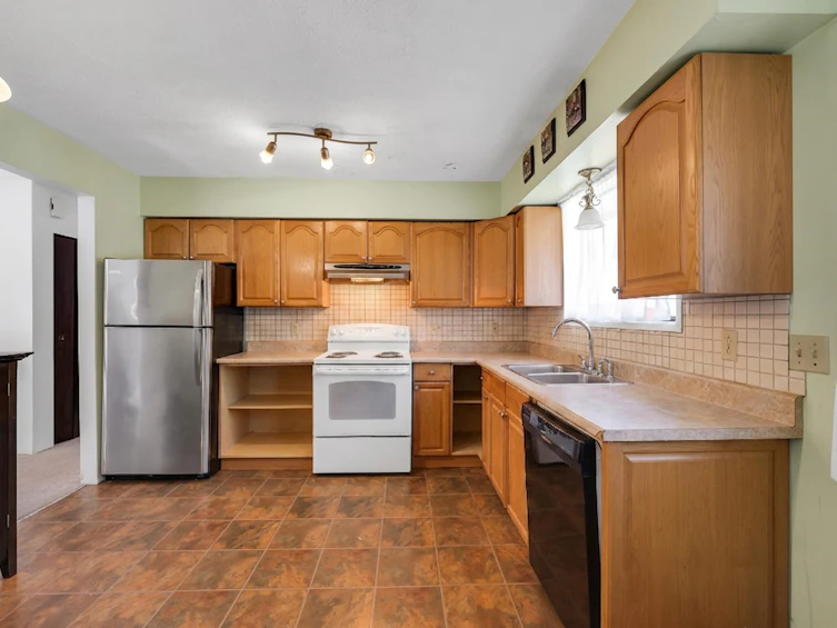 38319 Westway Avenue, Squamish, BC, V8B 0W6 - 8
