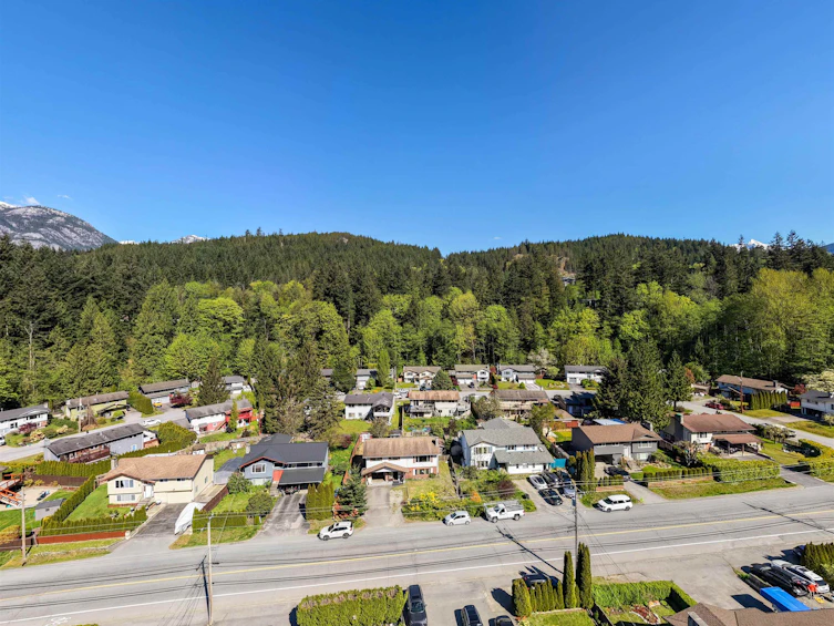 38319 Westway Avenue, Squamish, BC, V8B 0W6 - 33
