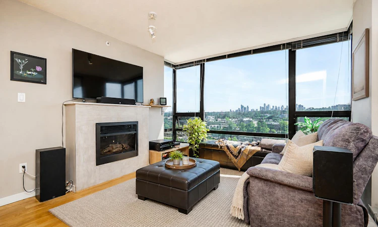 1504-4178 Dawson Street
