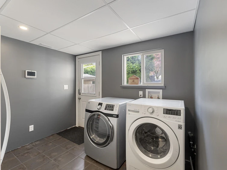 1447 Columbia Avenue, Port Coquitlam, BC, V3C 1C5 - 23