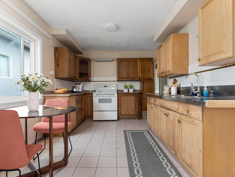 5263 Wales Street, Vancouver, BC, V5R 3M7 - 7
