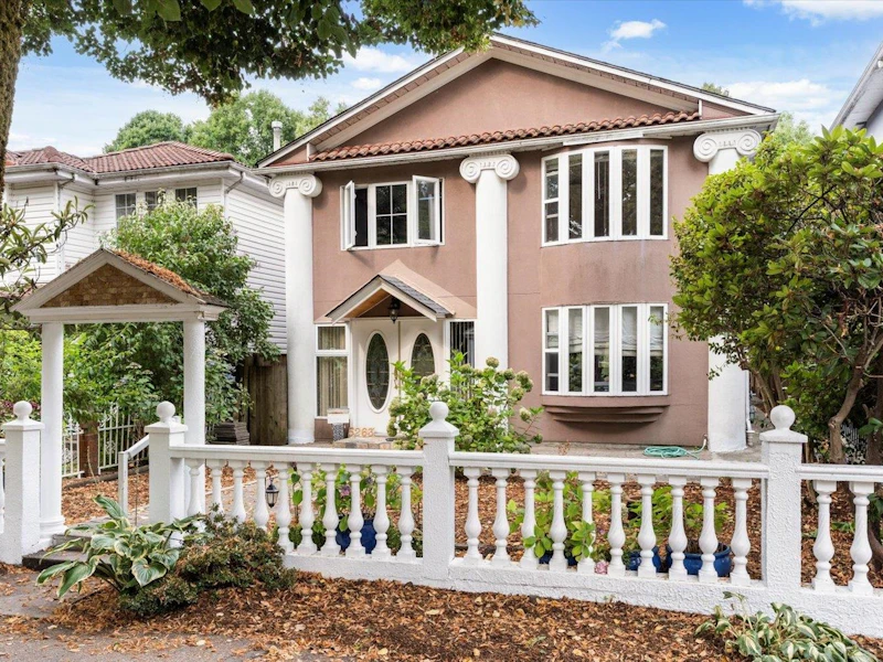 5263 Wales Street, Vancouver BC V5R 3M7