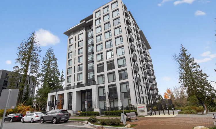 502-8750 University Crescent