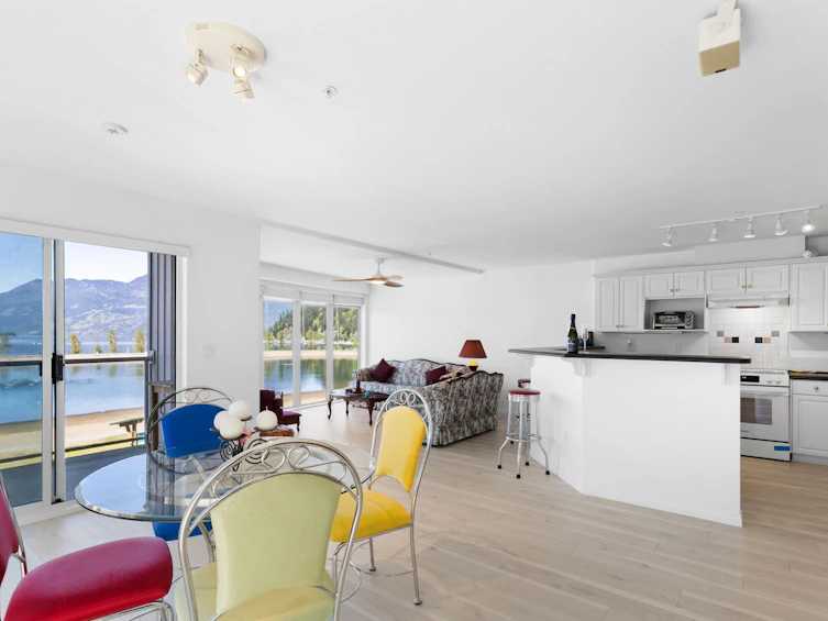 315-328 Esplanade Avenue, Harrison Hot Springs, BC, V0M 1K0 - 11