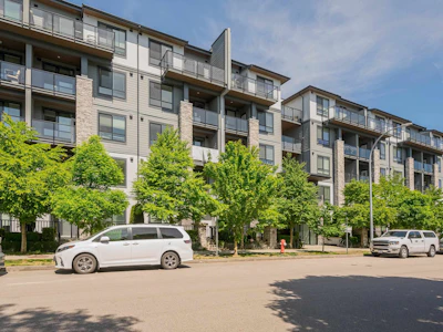 112-15351 101 Avenue - 2