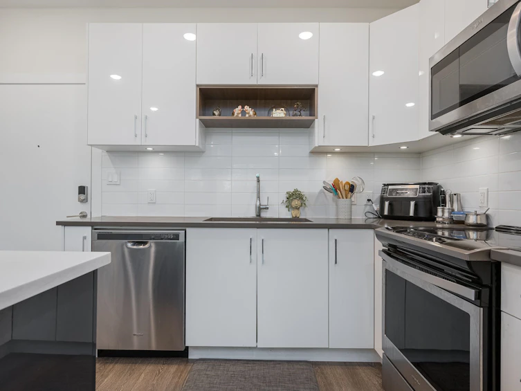 112-15351 101 Avenue, Surrey, BC, V3R 0G2 - 10