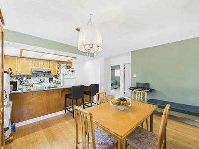 2480 Mclennan Avenue - 5