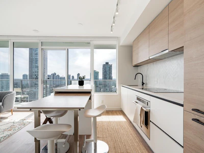 2508-13428 105 Avenue - 5