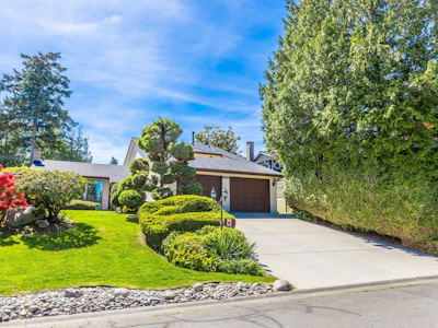 5480 Wallace Avenue - 2