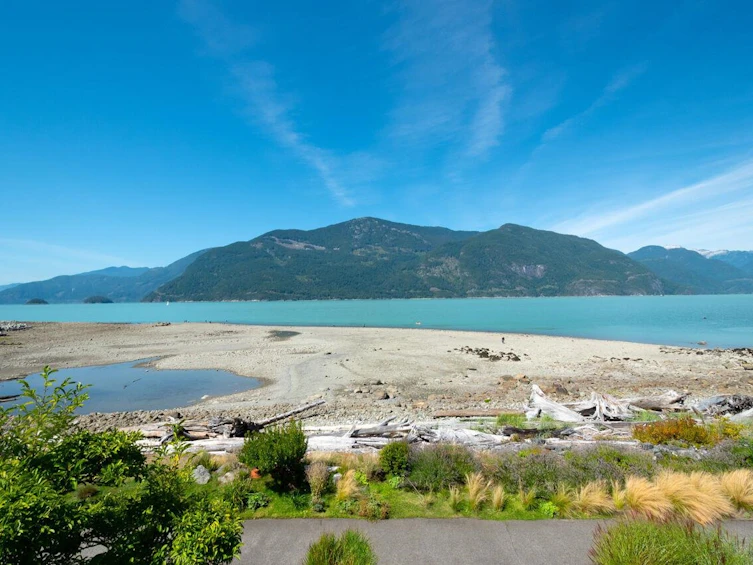 43 Point Terrace, West Vancouver, BC, V0N 3Z1