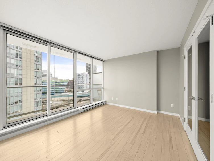 1310-13688 100 Avenue, Surrey, BC, V3T 0G5 - 3