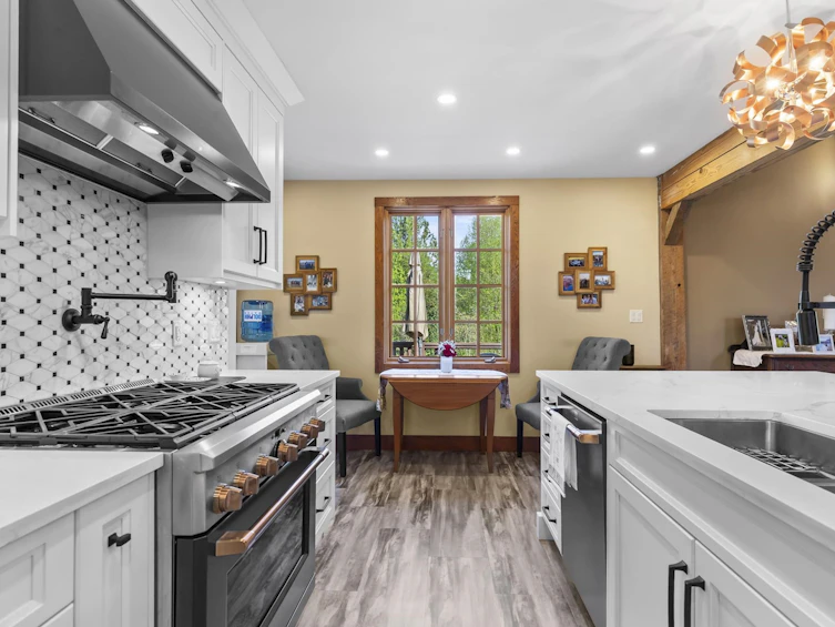 34055 Ferndale Avenue, Mission, BC, V2V 7G2 - 7