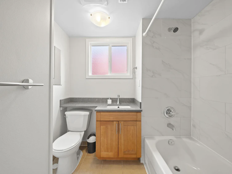 3444 Church Street, North Vancouver, BC, V7K 2L4 - 25