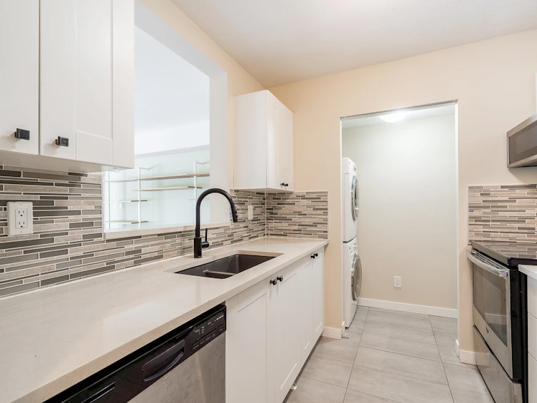 204-3183 Esmond Avenue, Burnaby, BC, V5G 4V6 - 10