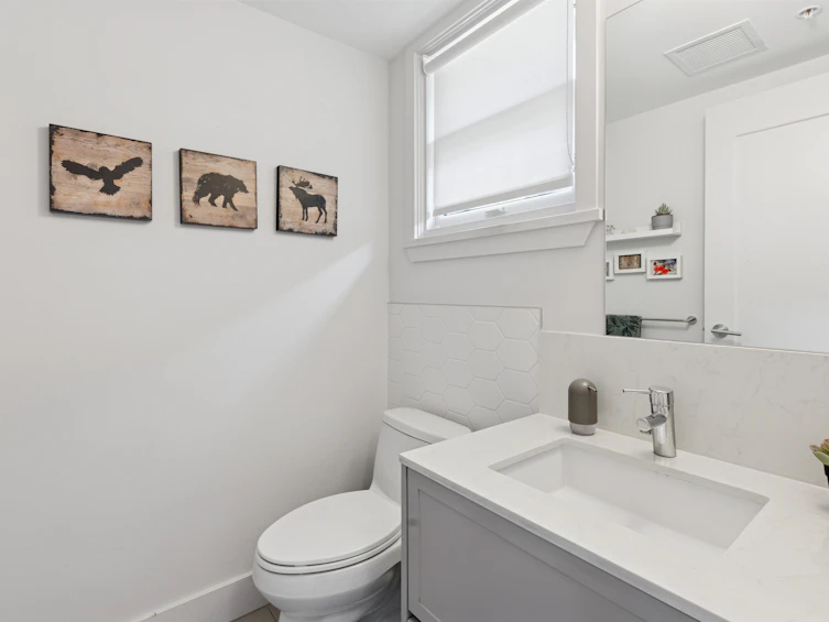 1-244 E 5th Street, North Vancouver, BC, V7L 1L7 - 25