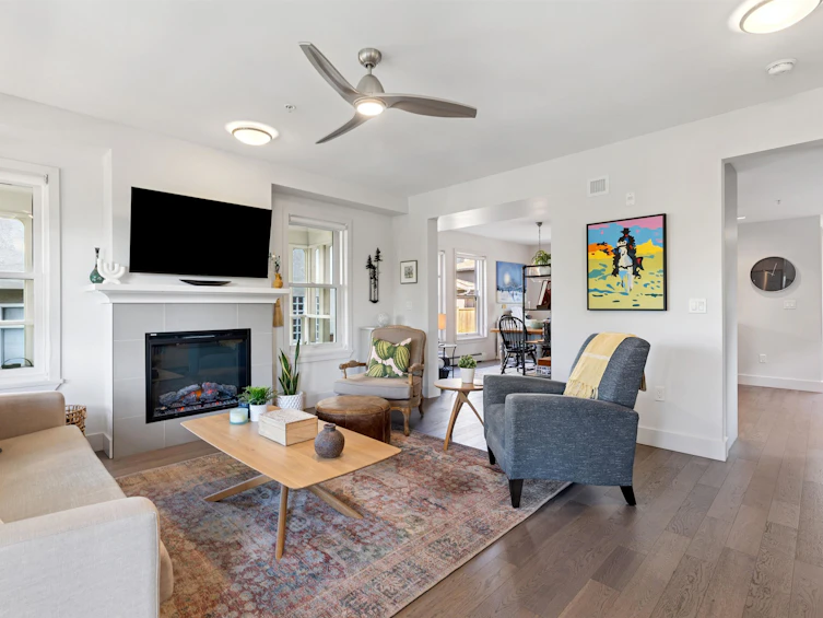 1-244 E 5th Street, North Vancouver, BC, V7L 1L7 - 5