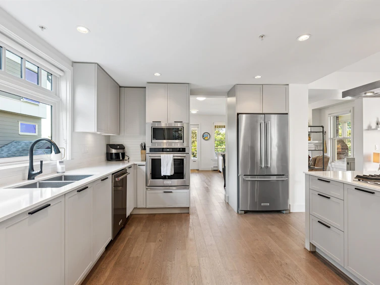 1-244 E 5th Street, North Vancouver, BC, V7L 1L7 - 7