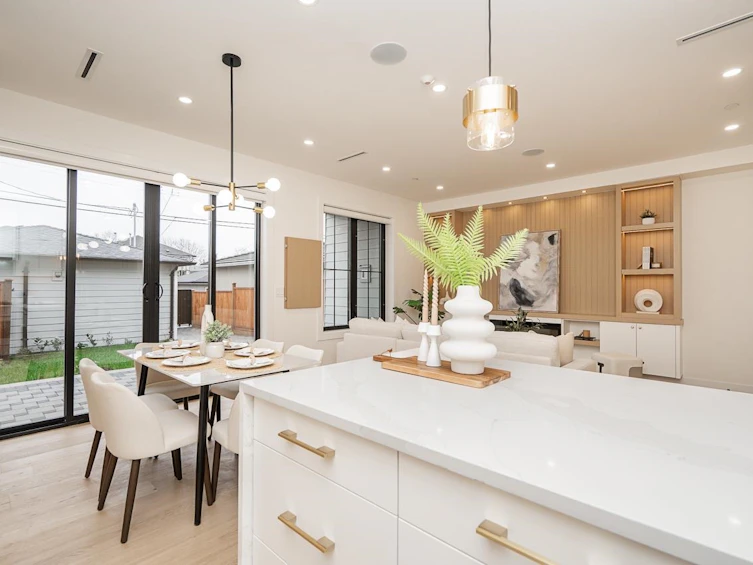 2-150 E 51st Avenue, Vancouver, BC, V5X 1C3 - 7