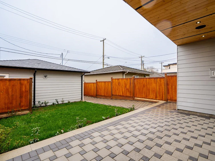 2-150 E 51st Avenue, Vancouver, BC, V5X 1C3 - 14