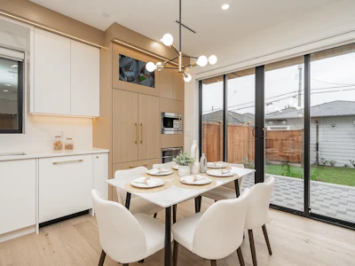 2-150 E 51st Avenue - 4