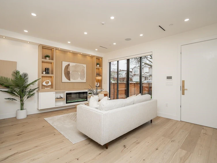1-150 E 51st Avenue, Vancouver, BC, V5X 1C3 - 5
