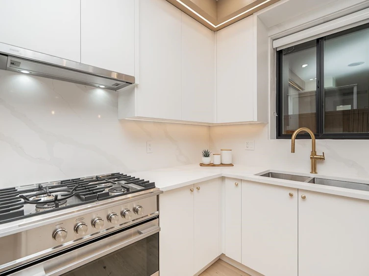 1-150 E 51st Avenue, Vancouver, BC, V5X 1C3 - 14