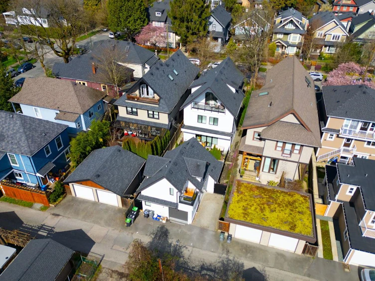 1026 E 13th Avenue, Vancouver, BC, V5T 2L8 - 4