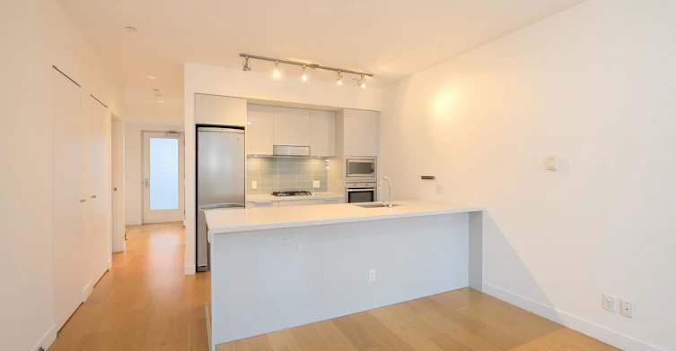 503-71 E Pender Street, Vancouver, BC, V6A 1S9 - 3
