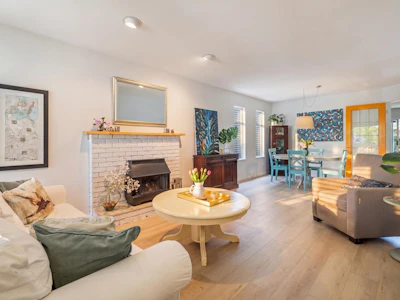 3660 Garry Street - 4