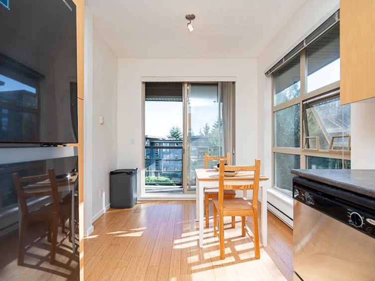 516-9319 University Crescent, Burnaby, BC, V5A 4Y5 - 4