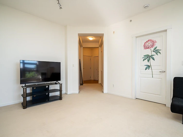 516-9319 University Crescent, Burnaby, BC, V5A 4Y5 - 9