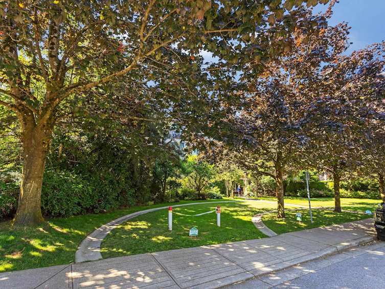 206-175 E 10th Street, North Vancouver, BC, V7L 4W1 - 27