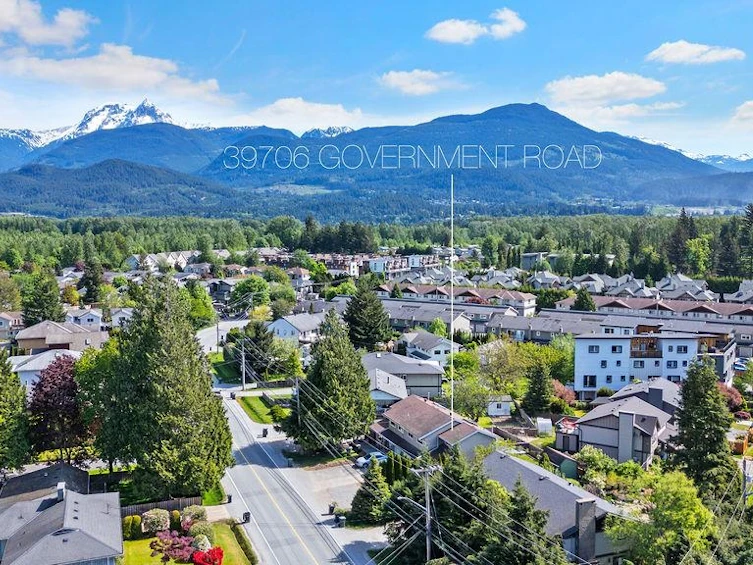 39706 Government Road, Squamish, BC, V8B 0M8 - 39