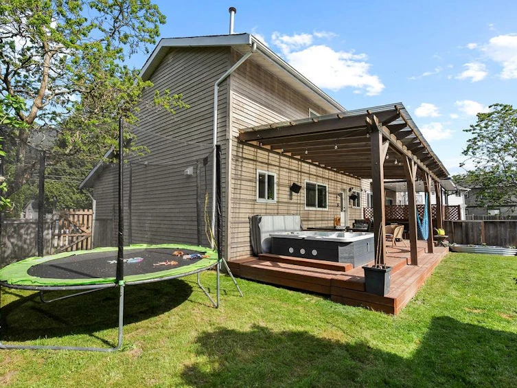 39706 Government Road, Squamish, BC, V8B 0M8 - 32