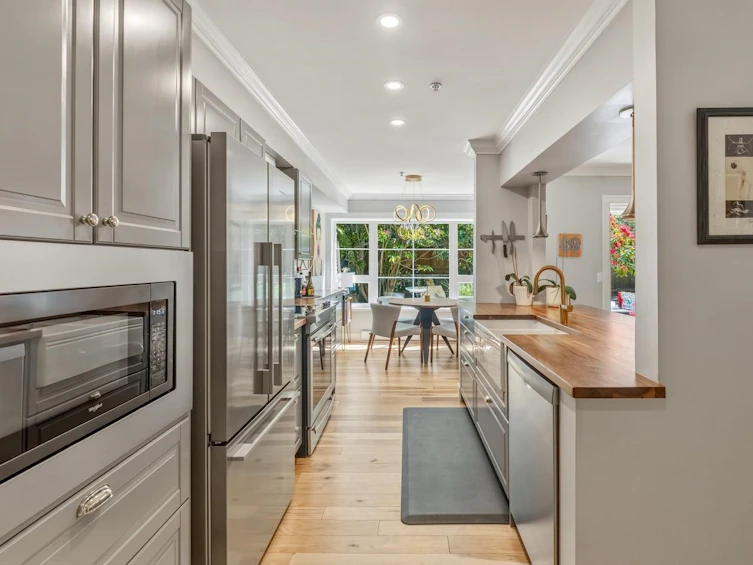 103-2110 York Avenue, Vancouver, BC, V6K 1C3 - 11