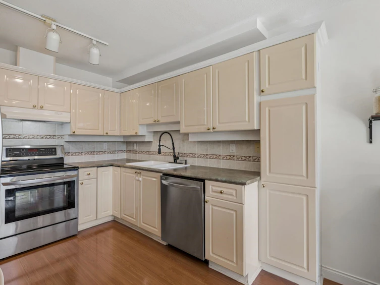 3-222 E 5th Street, North Vancouver, BC, V7L 1L7 - 17