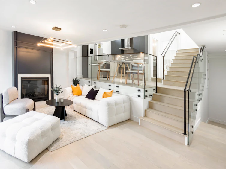 7355 Oak Street, Vancouver, BC, V6P 1V9 - 5