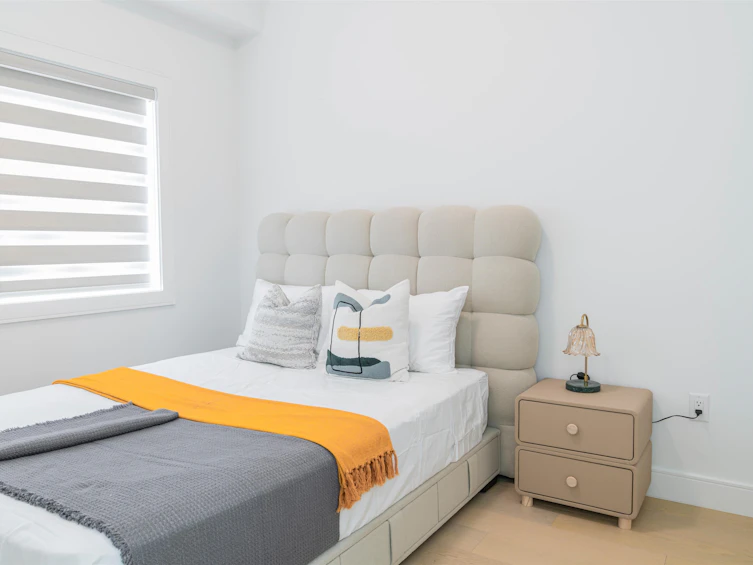 7355 Oak Street, Vancouver, BC, V6P 1V9 - 8