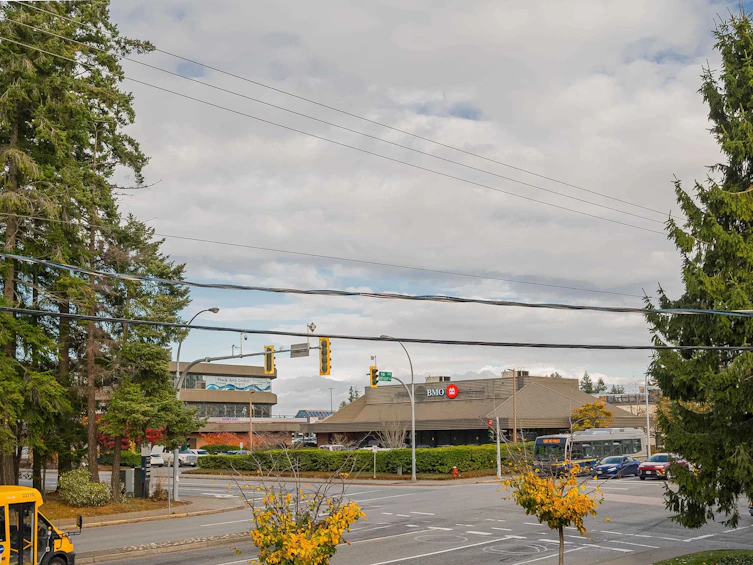 218-15020 North Bluff Road, Surrey, BC, V4B 5A4 - 25