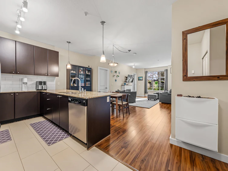 102-250 Francis Way, New Westminster, BC, V3L 0E6 - 2